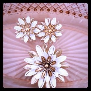 Sarah Coventry Pin & Clip Earring Set. Vintage